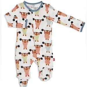 💚$25 FLASH SALE💚Magnetic Me Modal Footie newborn NwT